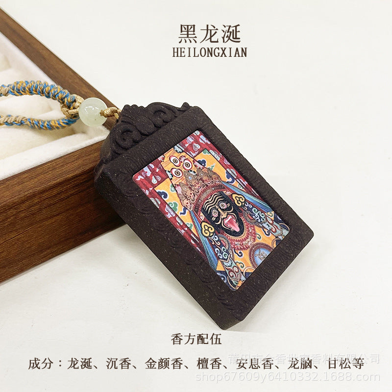 草木琅藏式手绘扎基拉姆唐卡香牌挂脖天然材质持久留香香牌吊坠